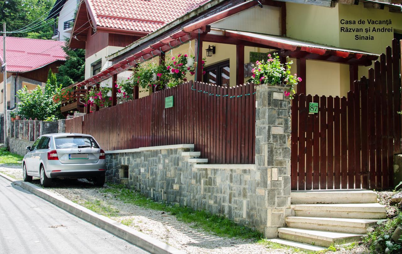 Casa De Vacanta Razvan Si Andrei Sinaia Extérieur photo
